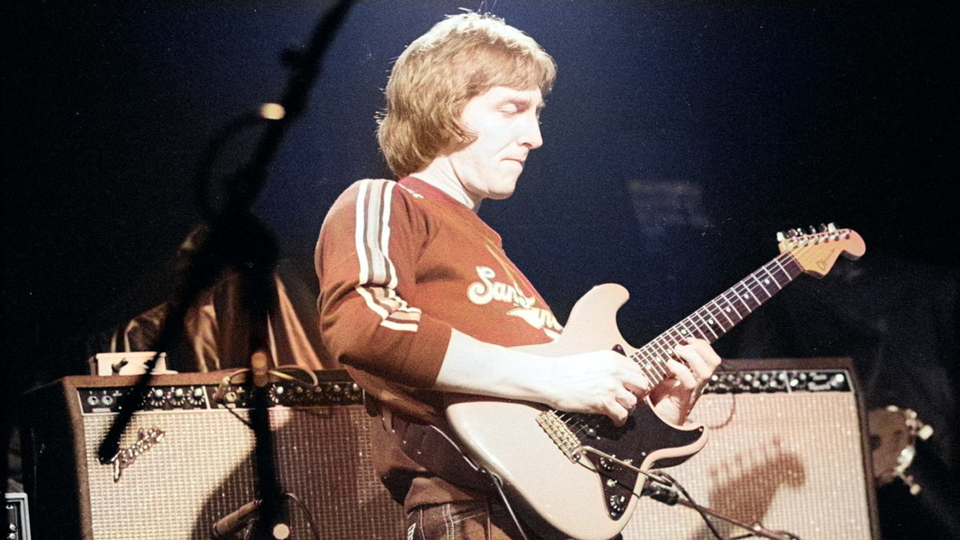 Allan Holdsworth guitarist