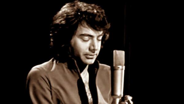 Why Neil Diamond is one of the best Country Musicians ever!